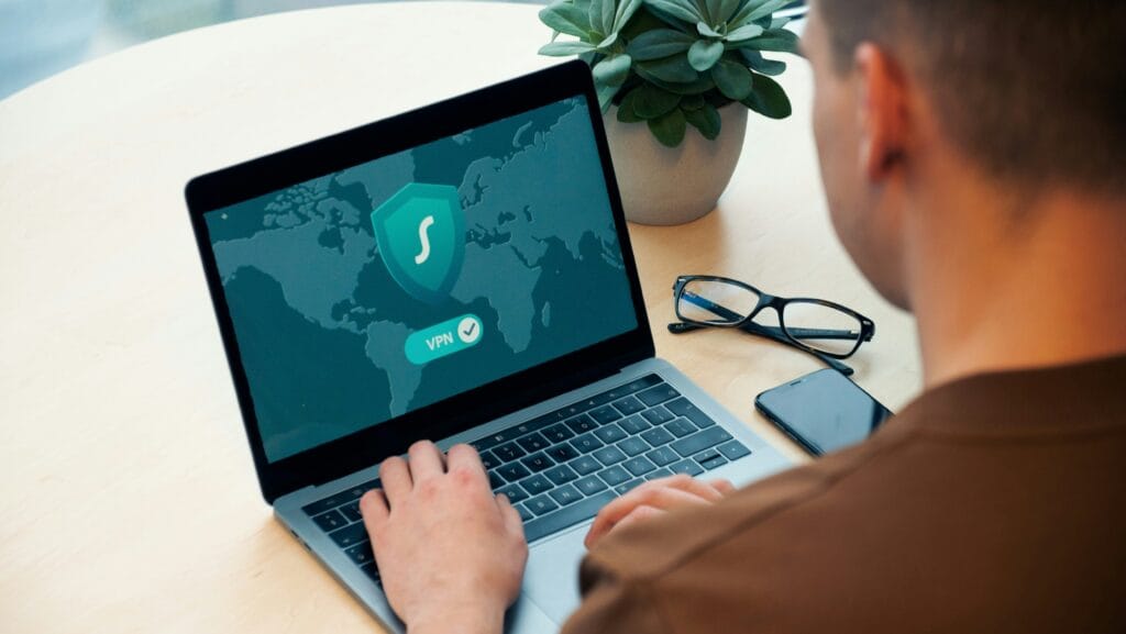 NGFW i UTM – Kluczowe Technologie w Bezpieczeństwie Sieciowym 6 NGFW i UTM