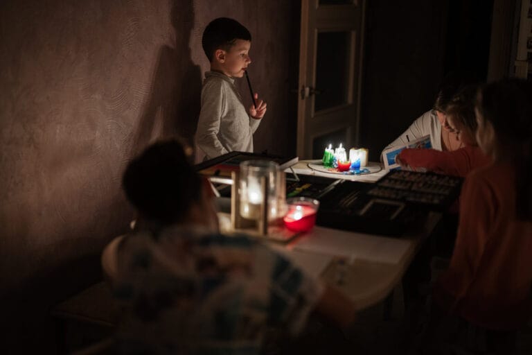 Blackout w Hiszpanii 2025: cyberatak czy awaria? Jak zabezpieczyć sieć