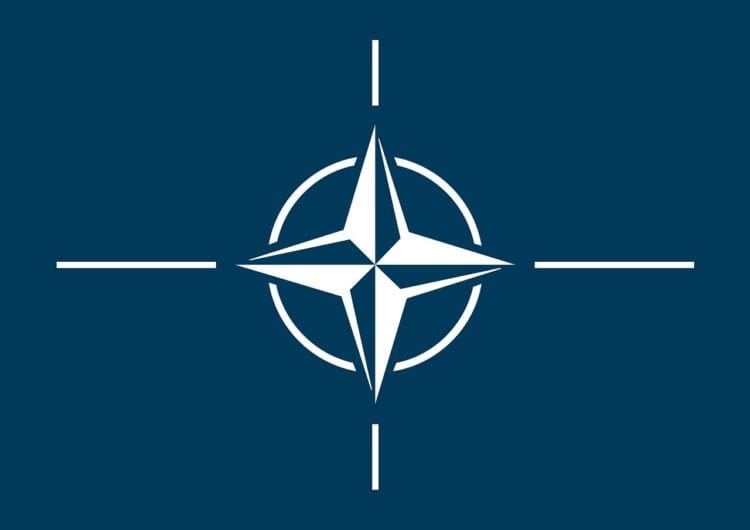 Masowy atak hakerski na Łotwę: NATO w alarmie 2025