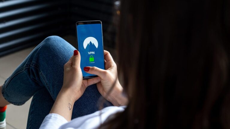 5 najczęstszych błędów w zabezpieczeniach firmowych sieci Wi-Fi – i jak ich unikać